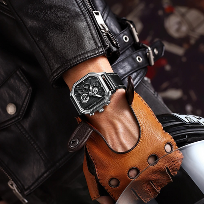 Grand Noir Quartz Watch