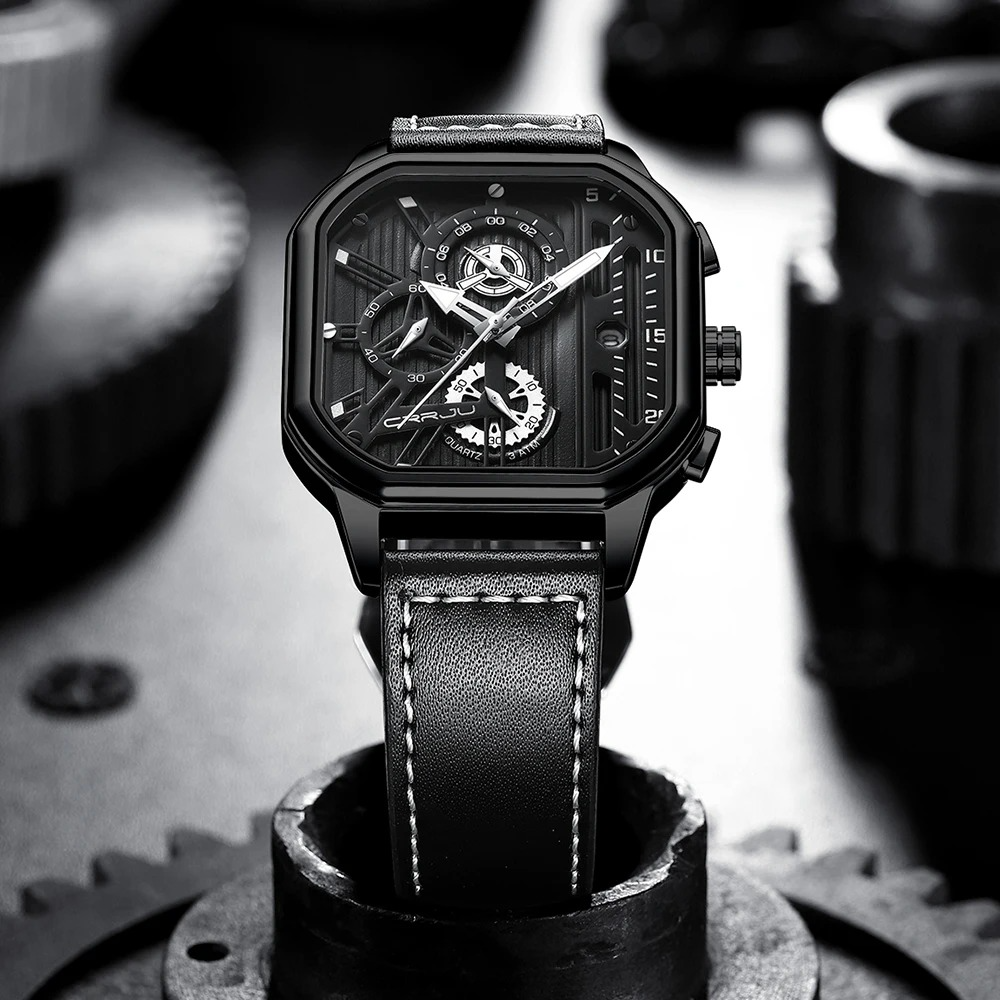 Grand Noir Quartz Watch
