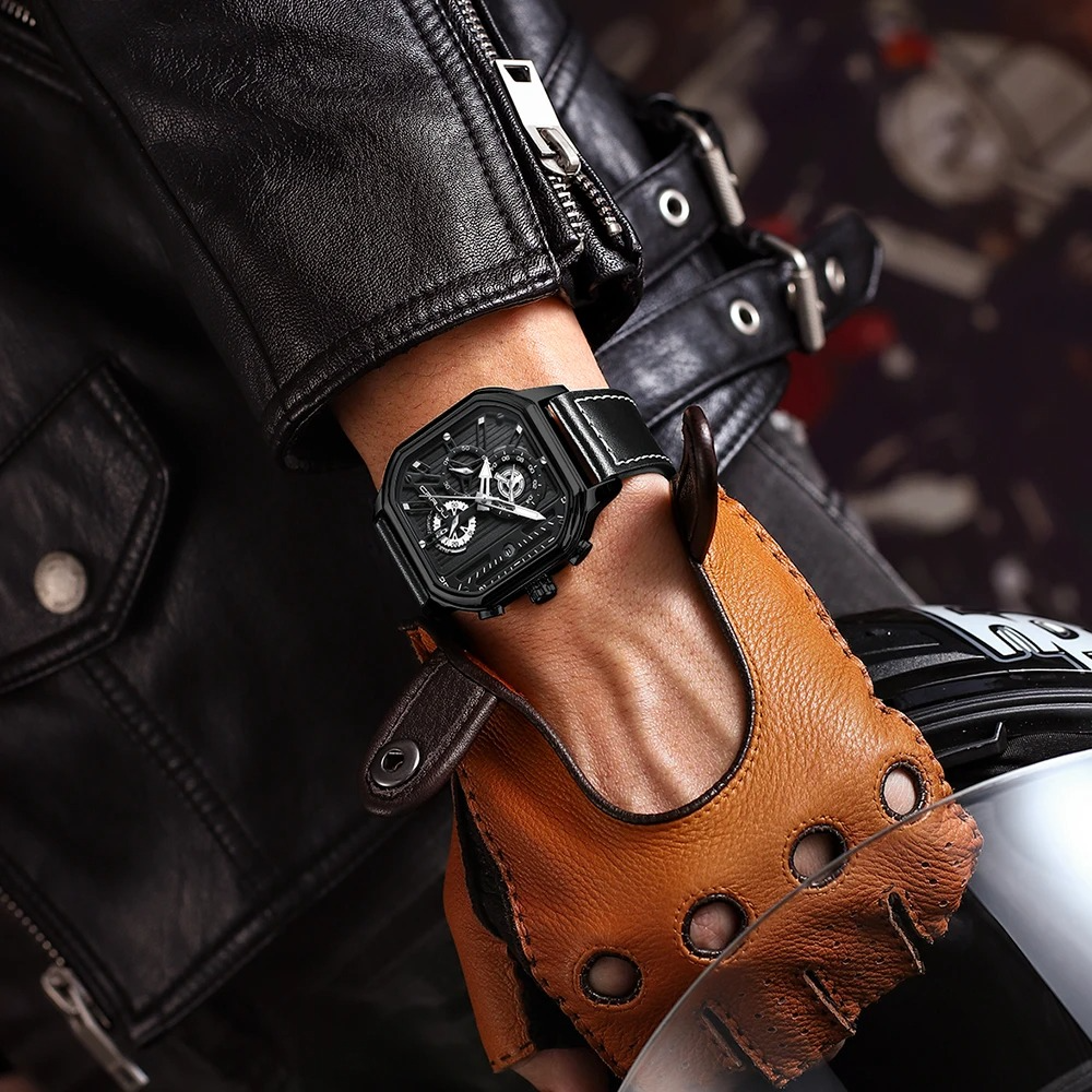 Grand Noir Quartz Watch