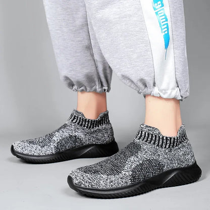 Stratos Sneakers