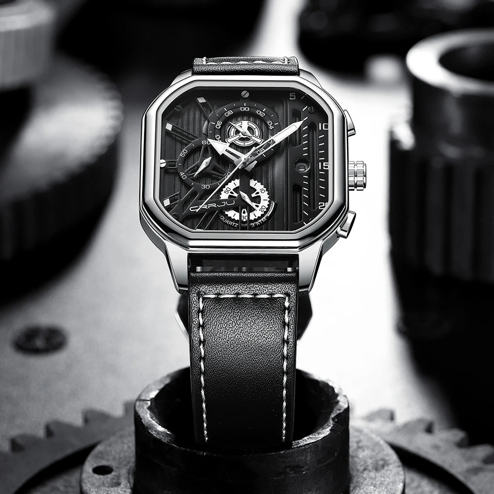 Grand Noir Quartz Watch