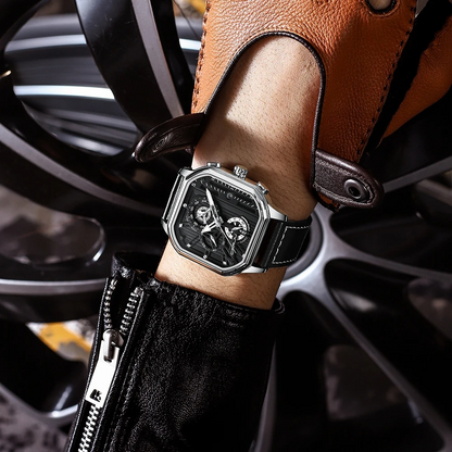 Grand Noir Quartz Watch